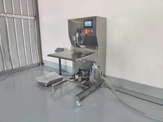 Yüksek Kaliteli Yarım Otomatik Aseptik Olmayan BIB Doldurma Makinesi SUS 304/316 ile 1-25L Çanta İçin Kutusu Meyve suyu/Süt/Şarap Doldurucu