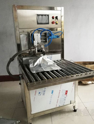 Özel Yapılandırılmış Aseptik Olmayan BIB Doldurma Makinesi SUS304/316 PLC ile 1-25L Çanta İçin Kutu Yağ/Susu/Sosu Doldurucu