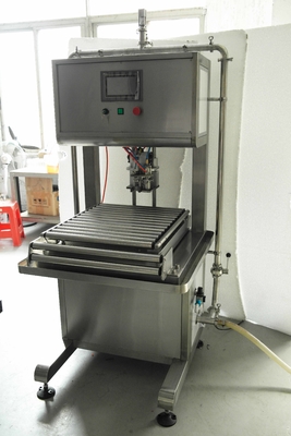YGT Yarım Otomatik 1-25L Çin'de Yapılan SUS304/316 PLC ile Meyve Suyu/Süt/Yağ İçin Aseptik Olmayan BIB Doldurucu