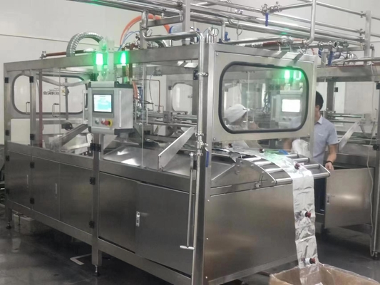 Yüksek maliyetli performanslı tam otomatik aseptik BIB dolgu makinesi 1-25L kutu içindeki sürekli poşet hindistancevizi sütü dolgu makinesi için