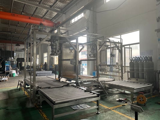 Çifte Başlı Özel 20-1000L BID Torba İçin Tüp Aseptik Doldurucu PLC SUS304 / 316 ile Meyve suyu / Marmelada / Pulp Ton Kutusu Doldurma Makinesi