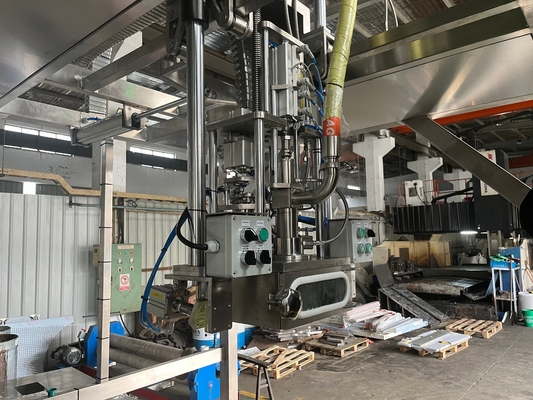Yüksek Performanslı Çift Başlı Doldurma Makinesi Özel 20-1000l BID Torba Tüp Aseptik Doldurucu Ton Kutu Doldurucu Süt İçecek Fabrikası İçin