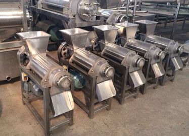 Gelişmiş Spiral Hindistan cevizi suyu makinesi 2-3T/H SUS304